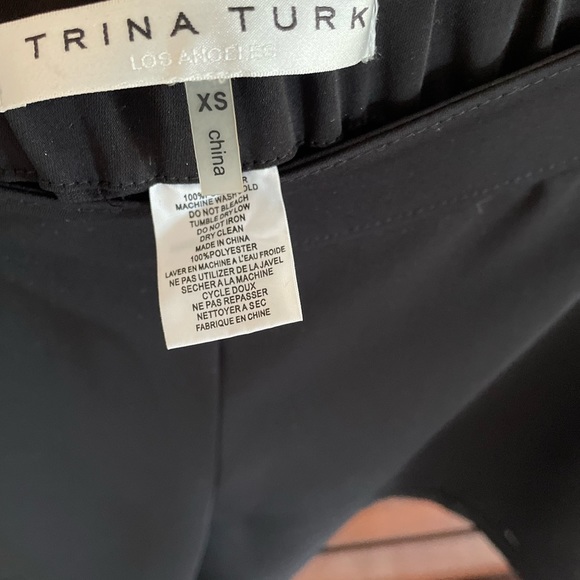 Trina Turk Two Piece Dressy Short‎ Set in Black - Picture 6 of 7